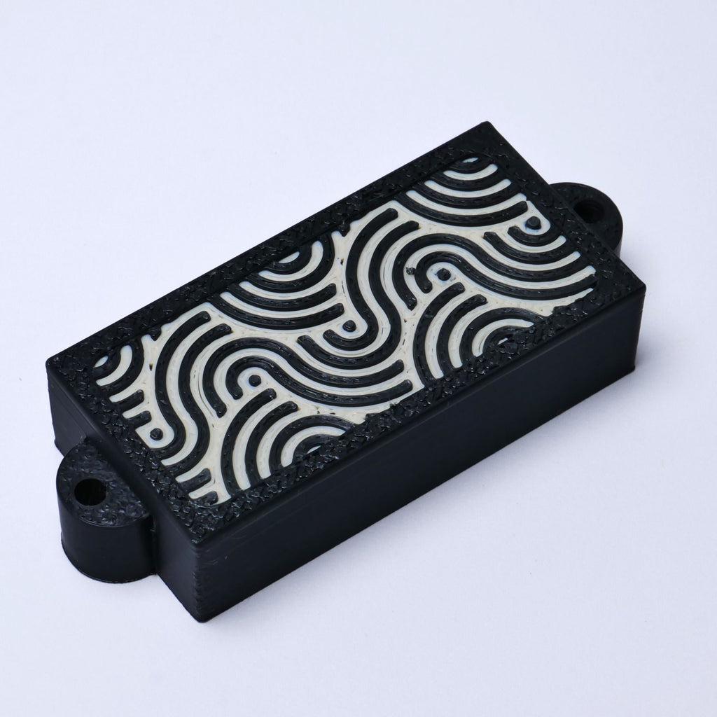 Custom Precision Bass Pickup Covers (No Holes) Set of 2 - Black & Cream Tidal - Ploutone