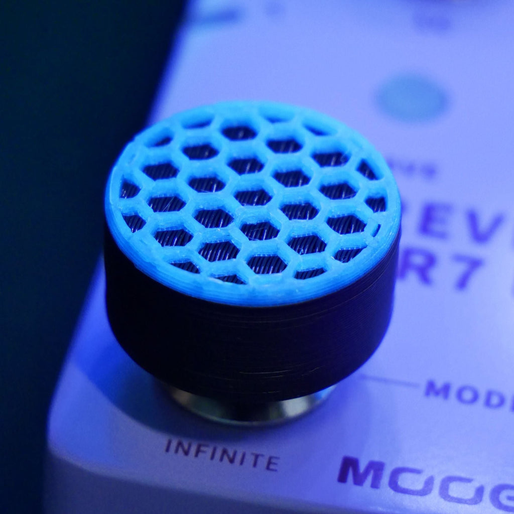 Opus Guitar Pedal Footswitch Topper - Blue Glow in the Dark Knobs from Ploutone