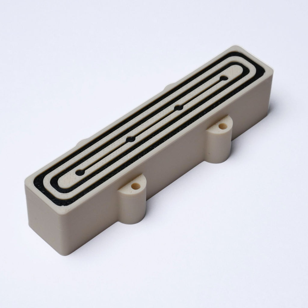 Custom 4-String Jazz Bass Pickup Covers (No Holes) Set of 2 - Cream & Black Deco - Ploutone