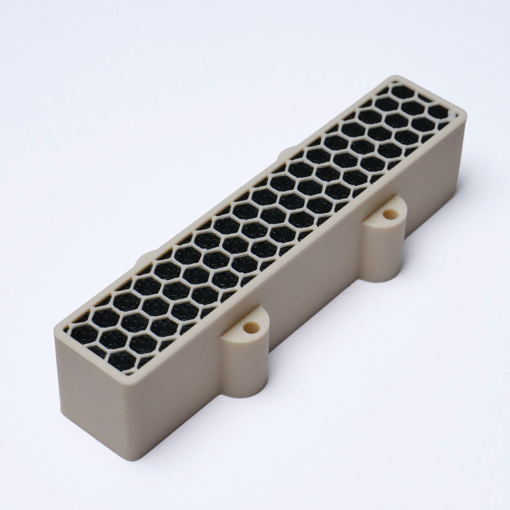 Custom 4-String Jazz Bass Pickup Covers (No Holes) Set of 2 - Cream & Black Honeycomb - Ploutone