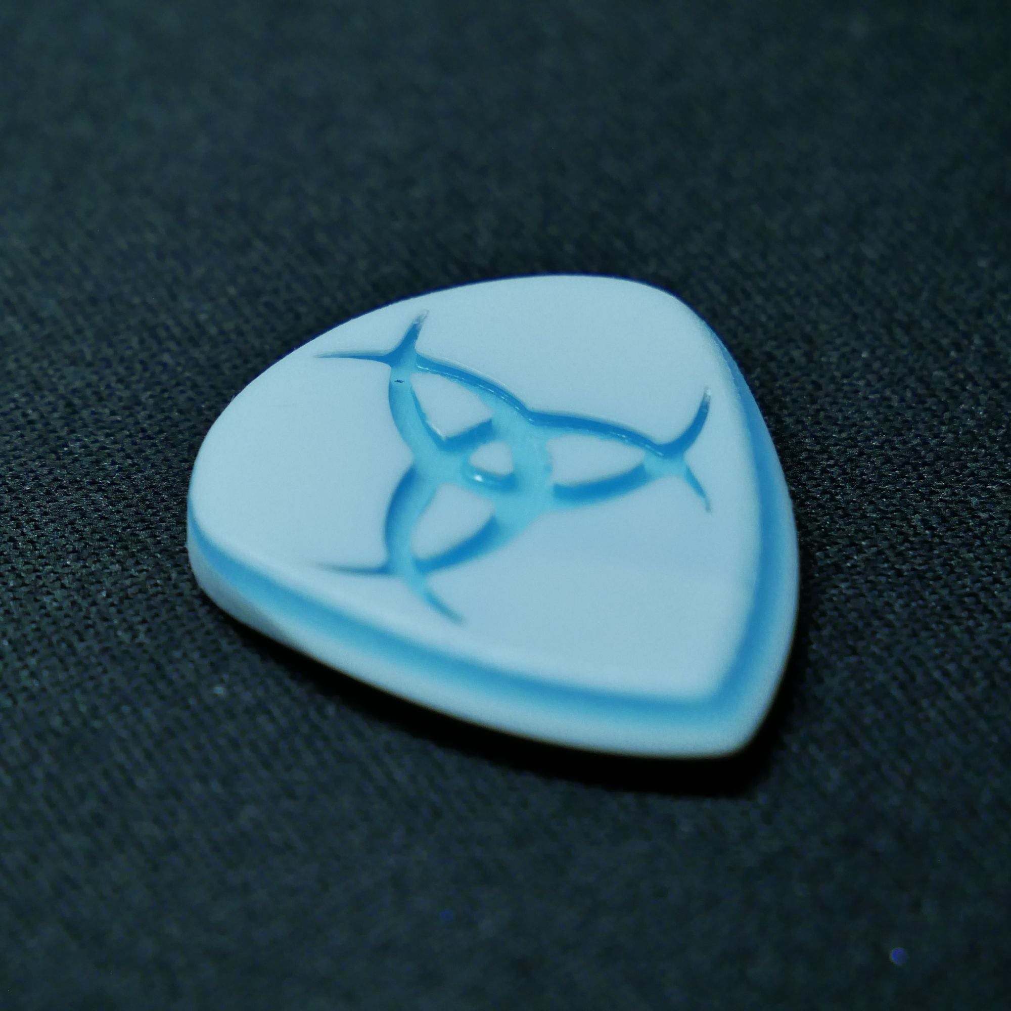 Opus Skalm VALKORE™ - Glow in the Dark Odin's Horns Handmade Guitar Pick - Ploutone