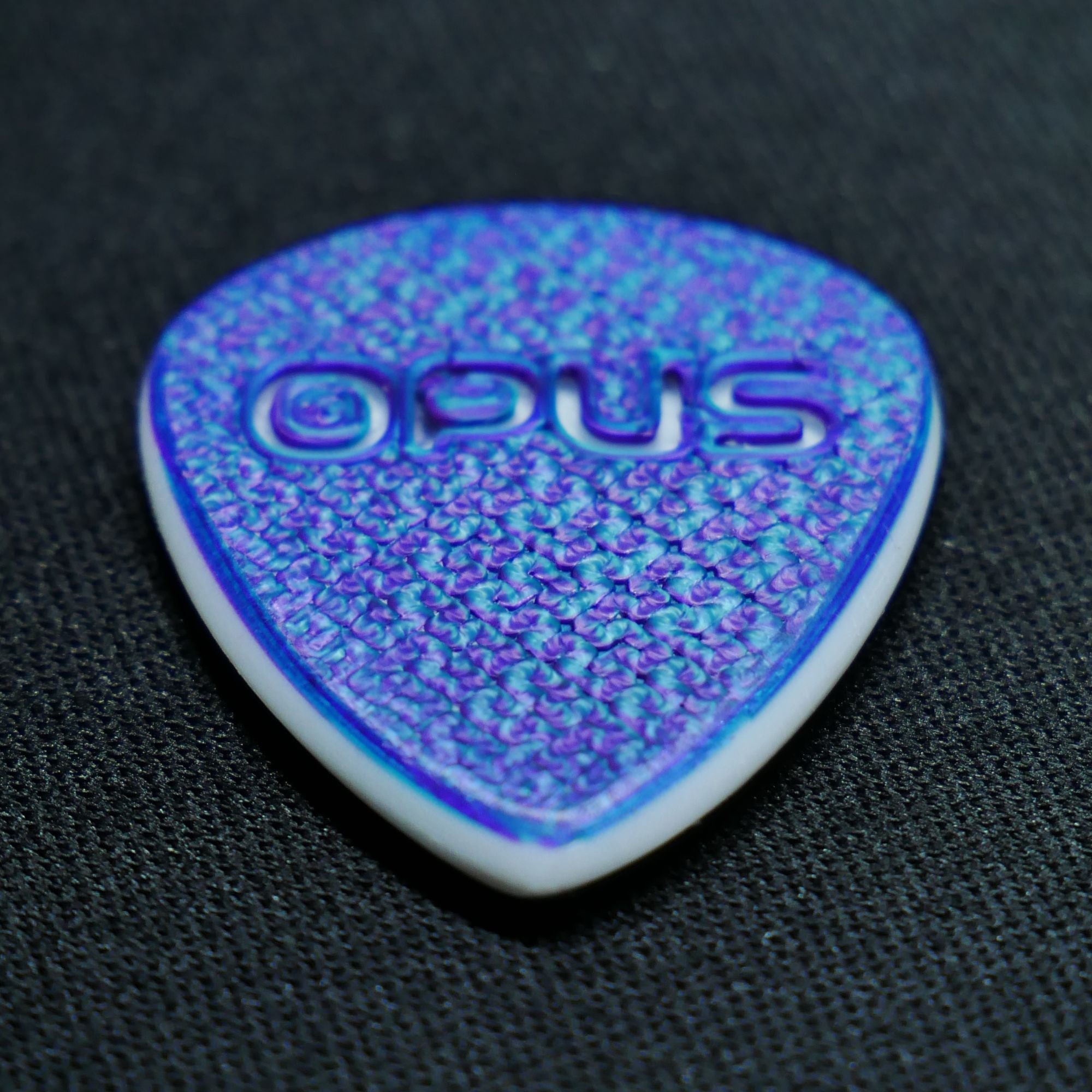 Opus Skalm VALKORE™ - Purple and Blue Quilted Handmade Guitar Pick - Ploutone