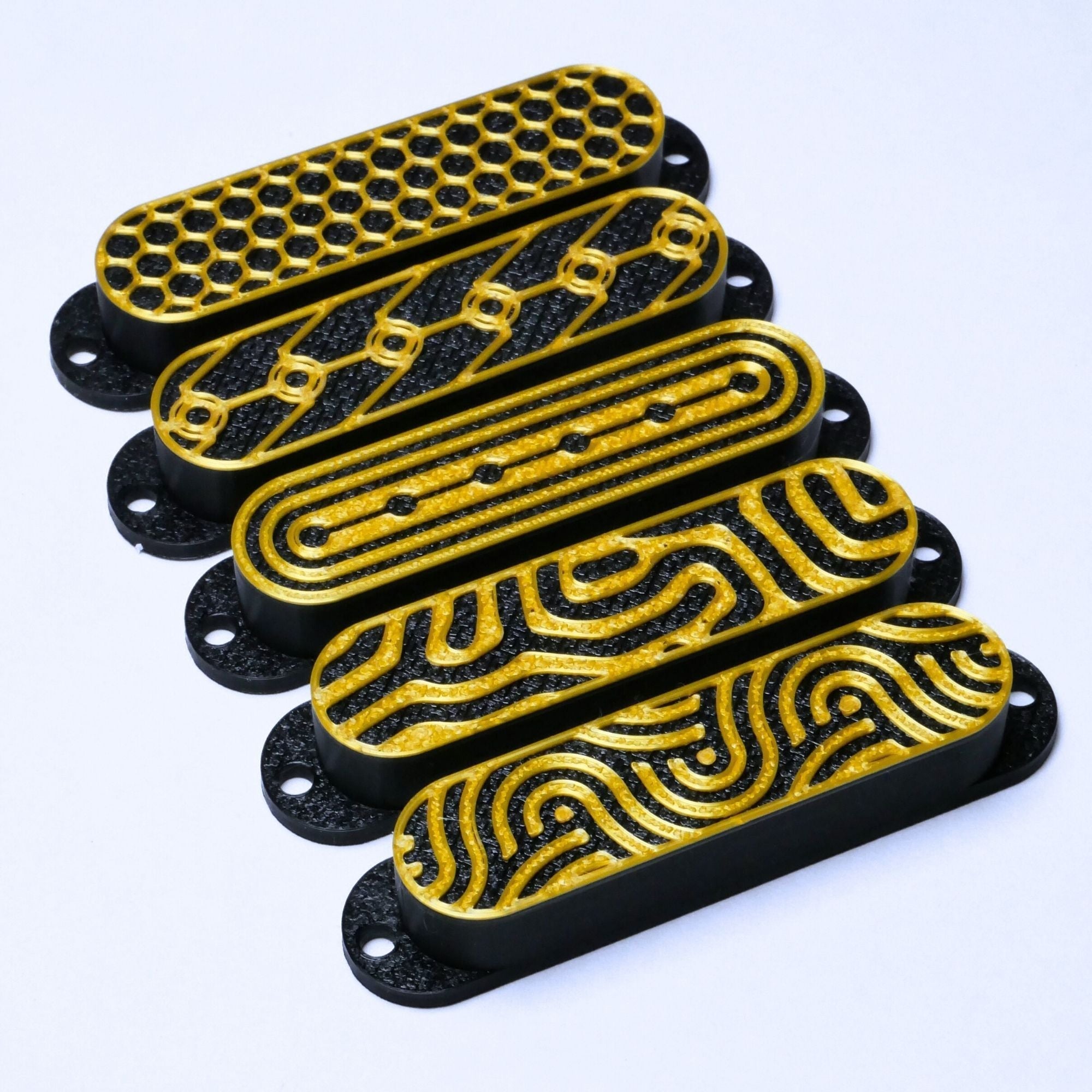 Custom Single Coil Strat Pickup Covers (No Holes) Set of 3 - Black/ Gold - Ploutone