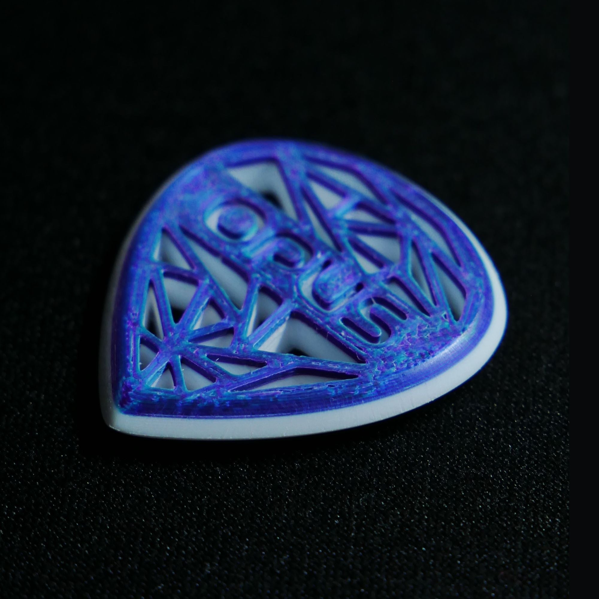 Opus Magnus VALKORE™ - Aurora Handmade Guitar Pick - Ploutone