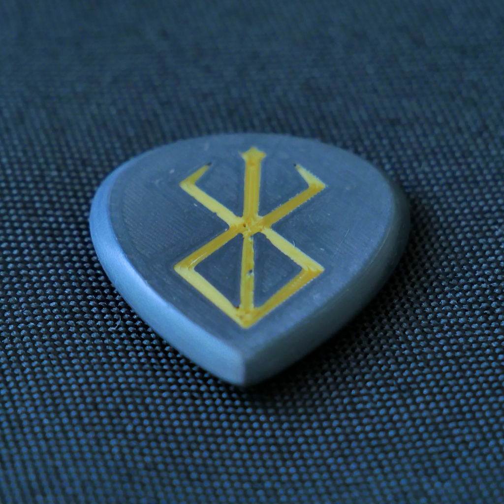 Opus Magnus Onyx VALKORE™ - Gilded Berserker Handmade Guitar Pick - Ploutone