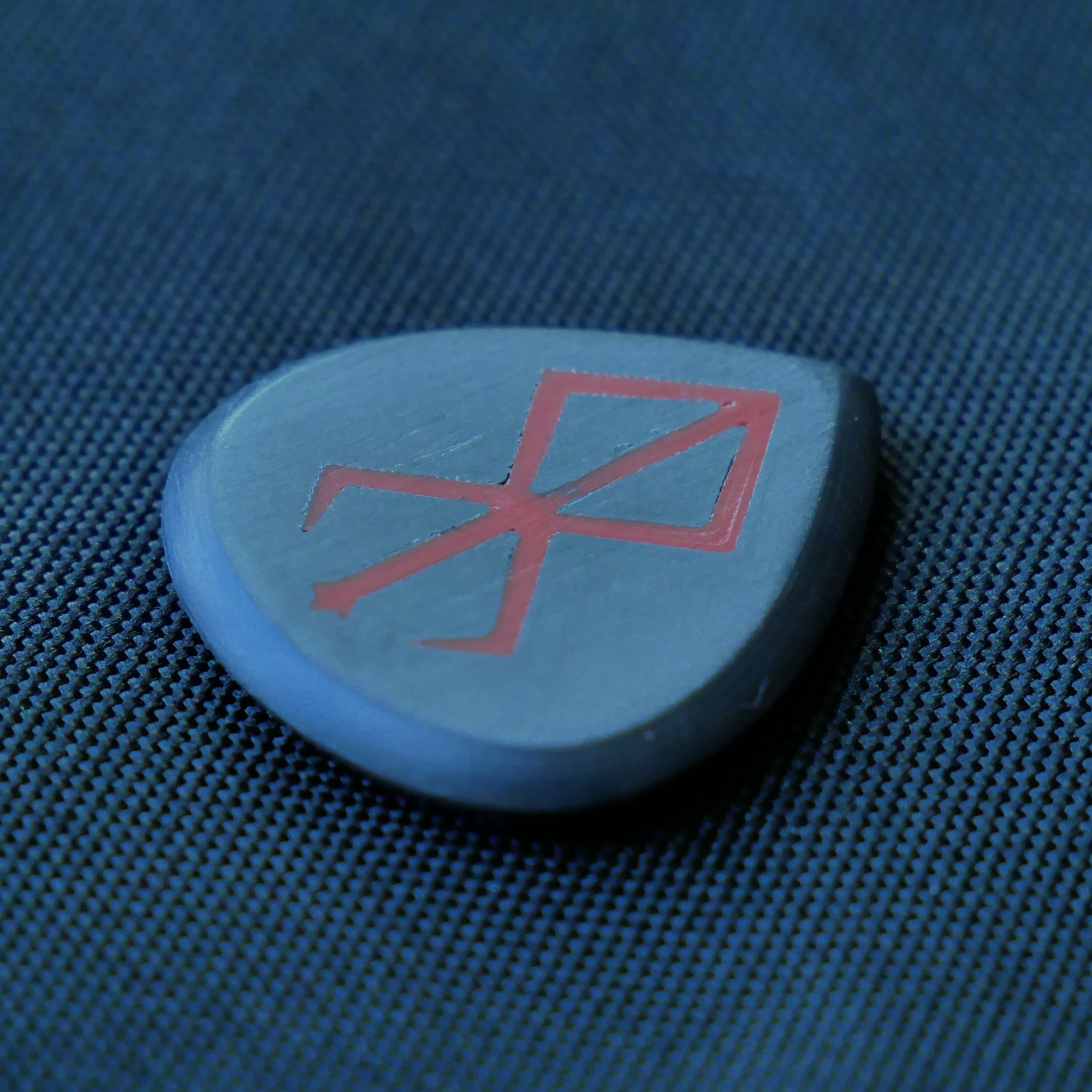 Opus Magnus Onyx VALKORE™ - Bloodborne Berserker Handmade Guitar Pick - Ploutone