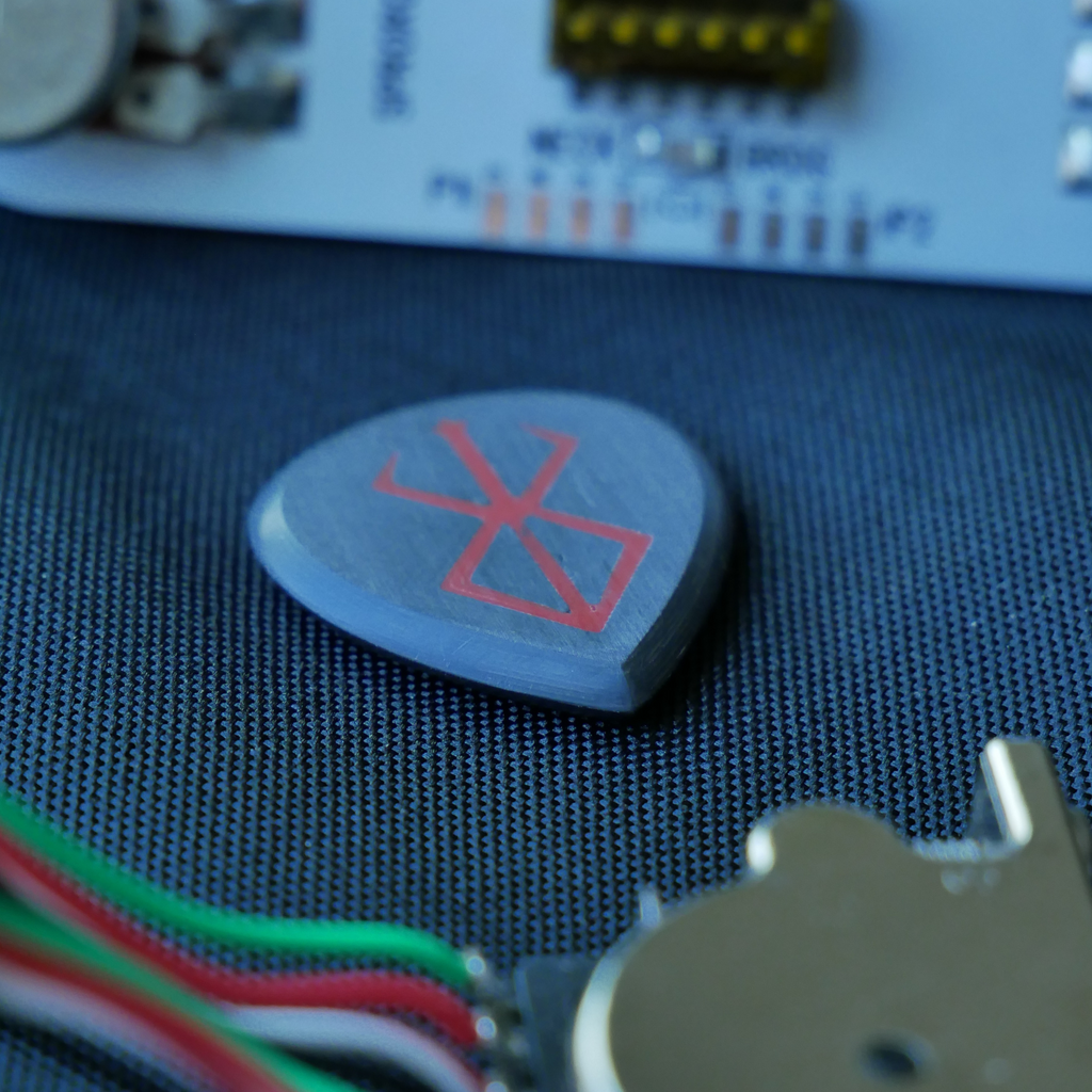 Opus Magnus Onyx VALKORE™ - Bloodborne Berserker Handmade Guitar Pick - Ploutone