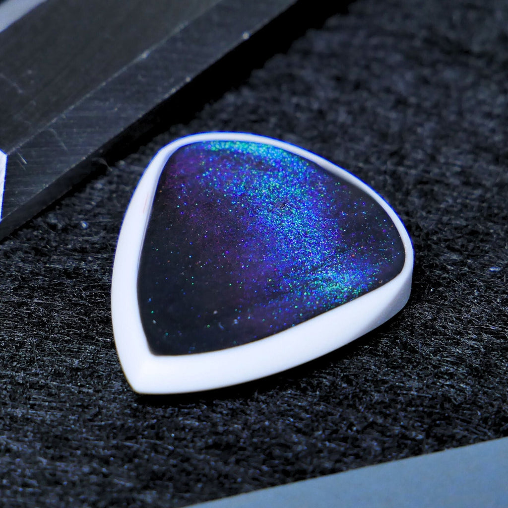 Opus Skalm VALKORE™ Hybrid Series Handmade Guitar Pick - Aurora Colorshift - Ploutone