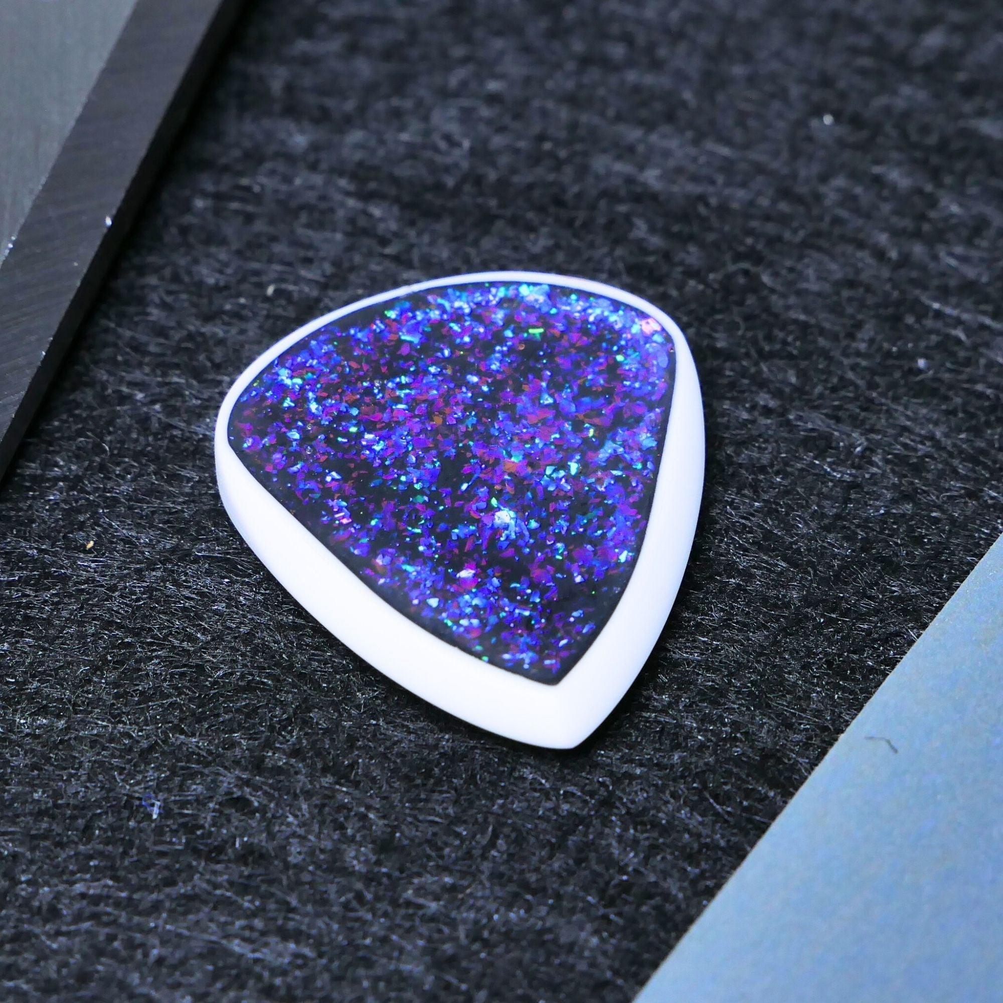 Opus Skalm VALKORE™ Hybrid Series Handmade Guitar Pick - Aurora Flake - Ploutone
