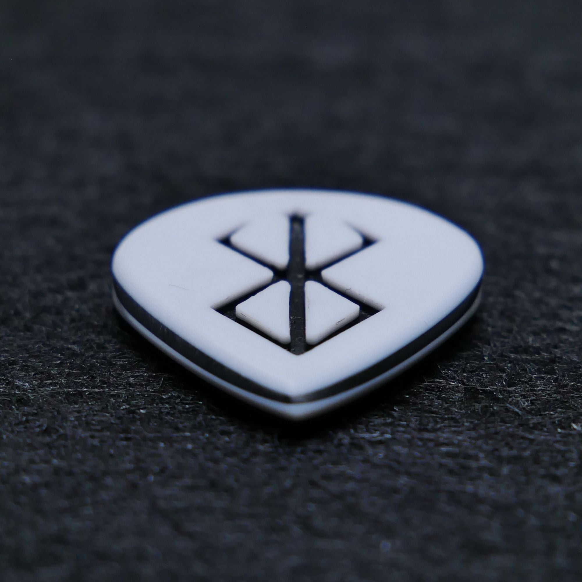 Opus Loki VALKORE™ - Black Berserker Guitar Pick - Ploutone