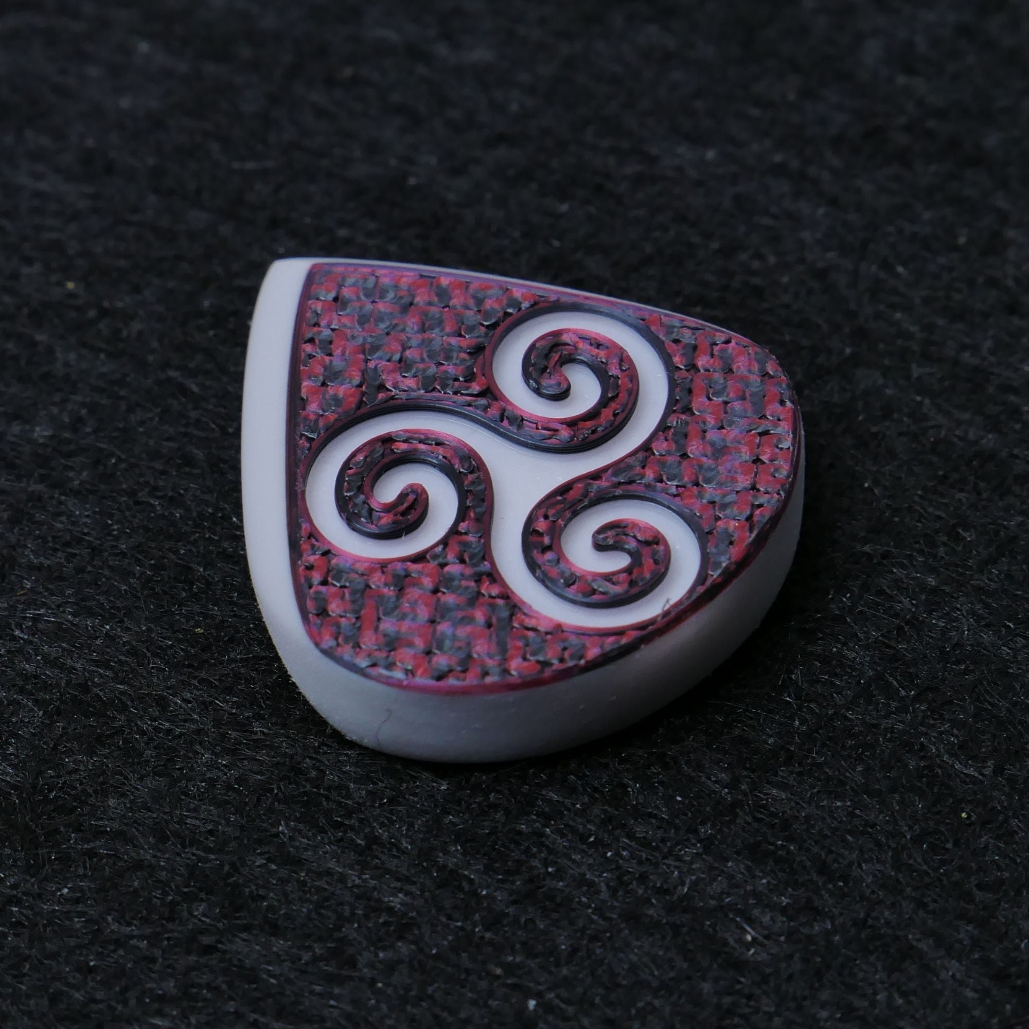 Opus Jari VALKORE™ - Magma Triskele Handmade Guitar Pick - Ploutone