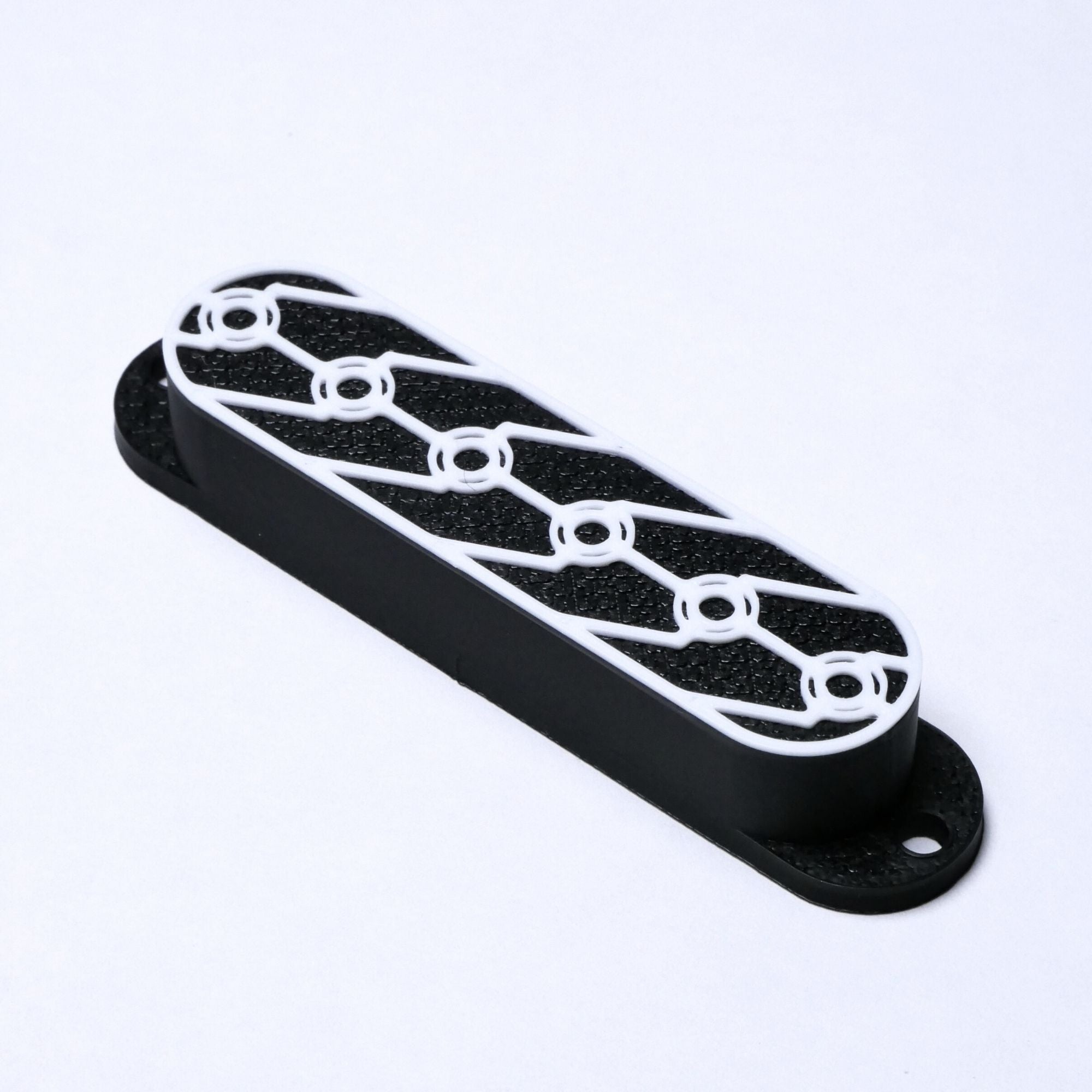 Custom Single Coil Strat Pickup Covers (No Holes) Set of 3 - Black/ White Interlink - Ploutone