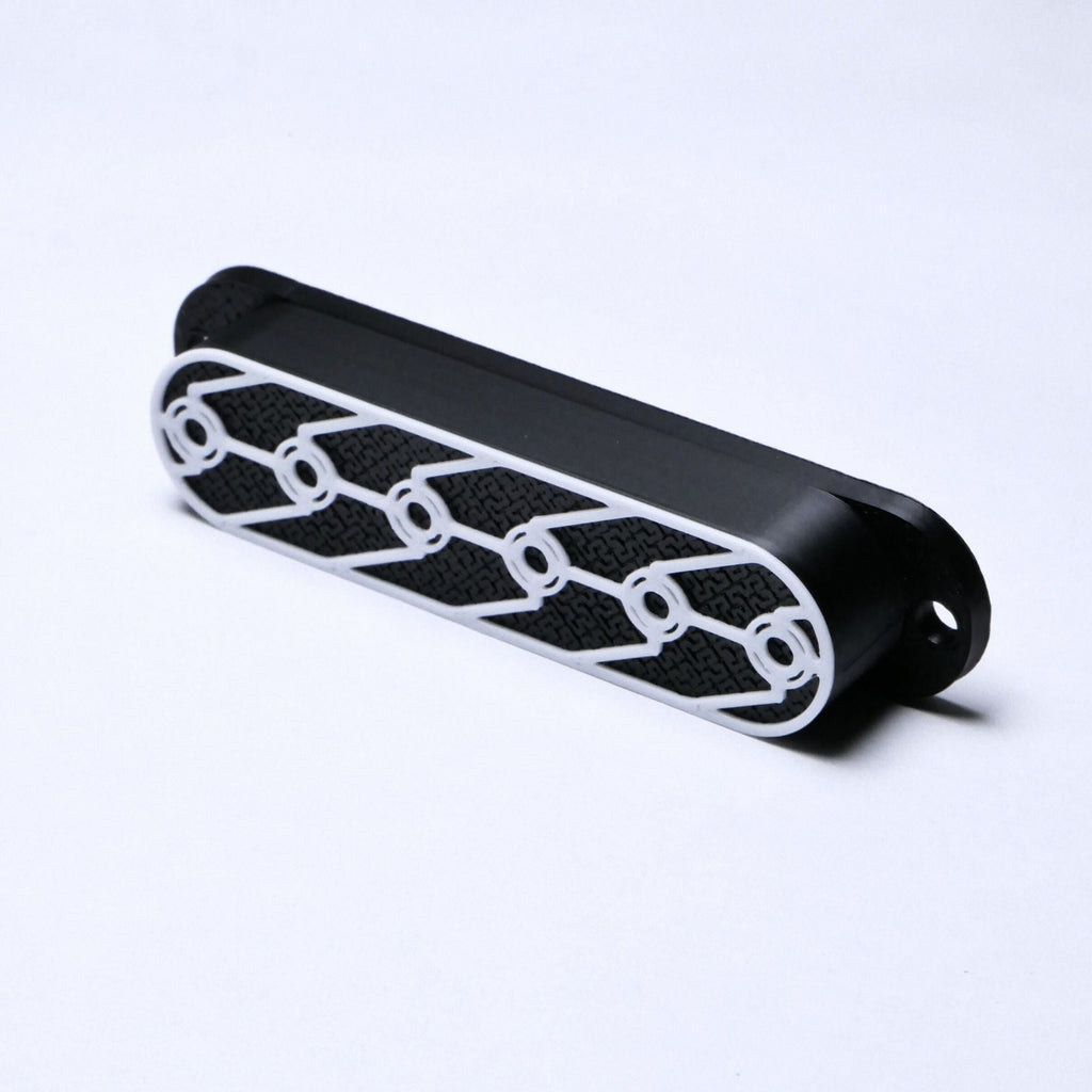 Custom Single Coil Strat Pickup Covers (No Holes) Set of 3 - Black/ White - Ploutone