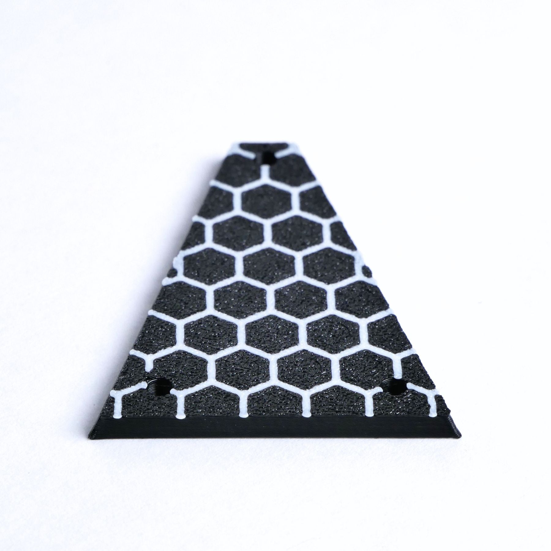 Custom Jackson/ Charvel Truss Rod Cover – Honeycomb Hex (Black & White) - Ploutone