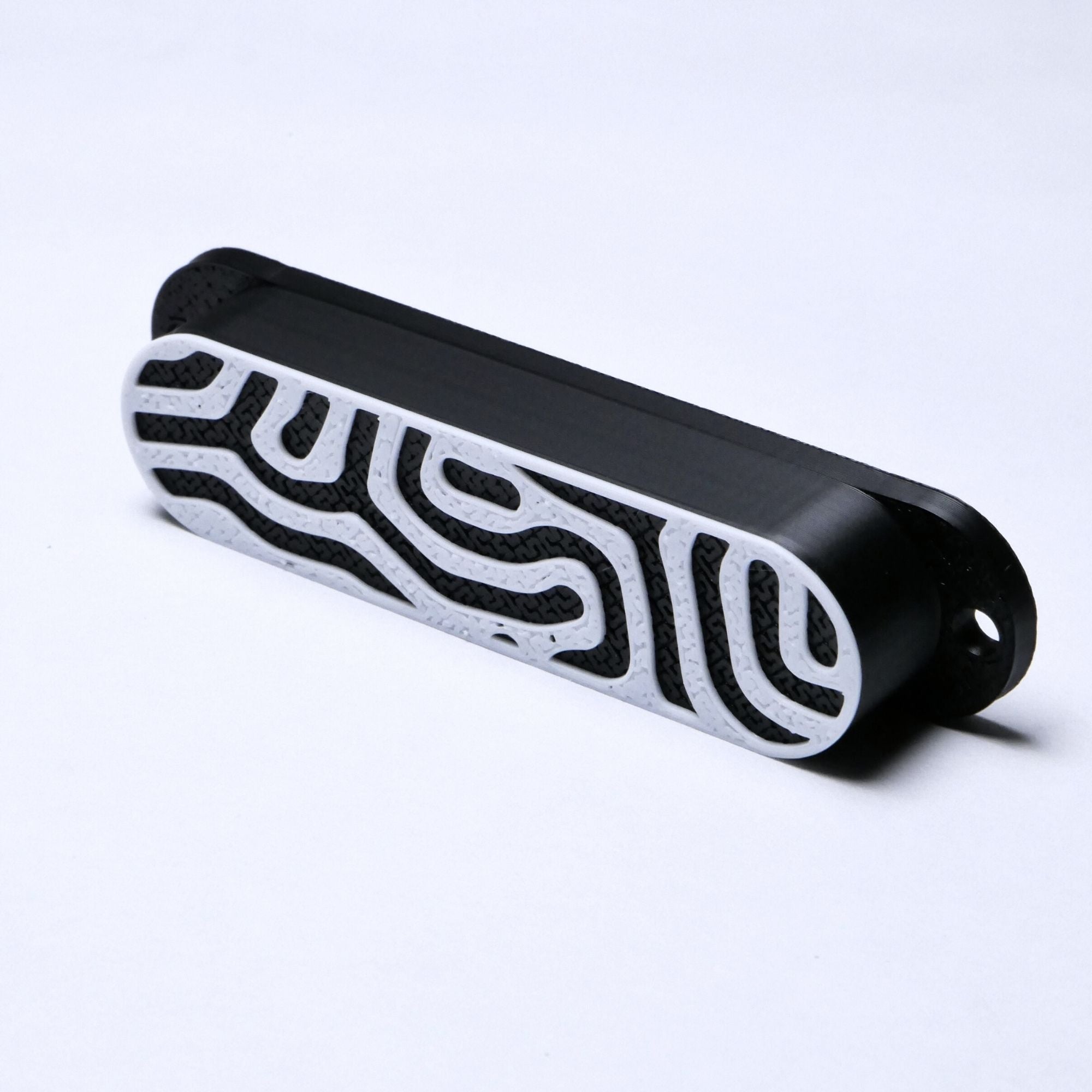 Custom Single Coil Strat Pickup Covers (No Holes) Set of 3 - Black/ White - Ploutone