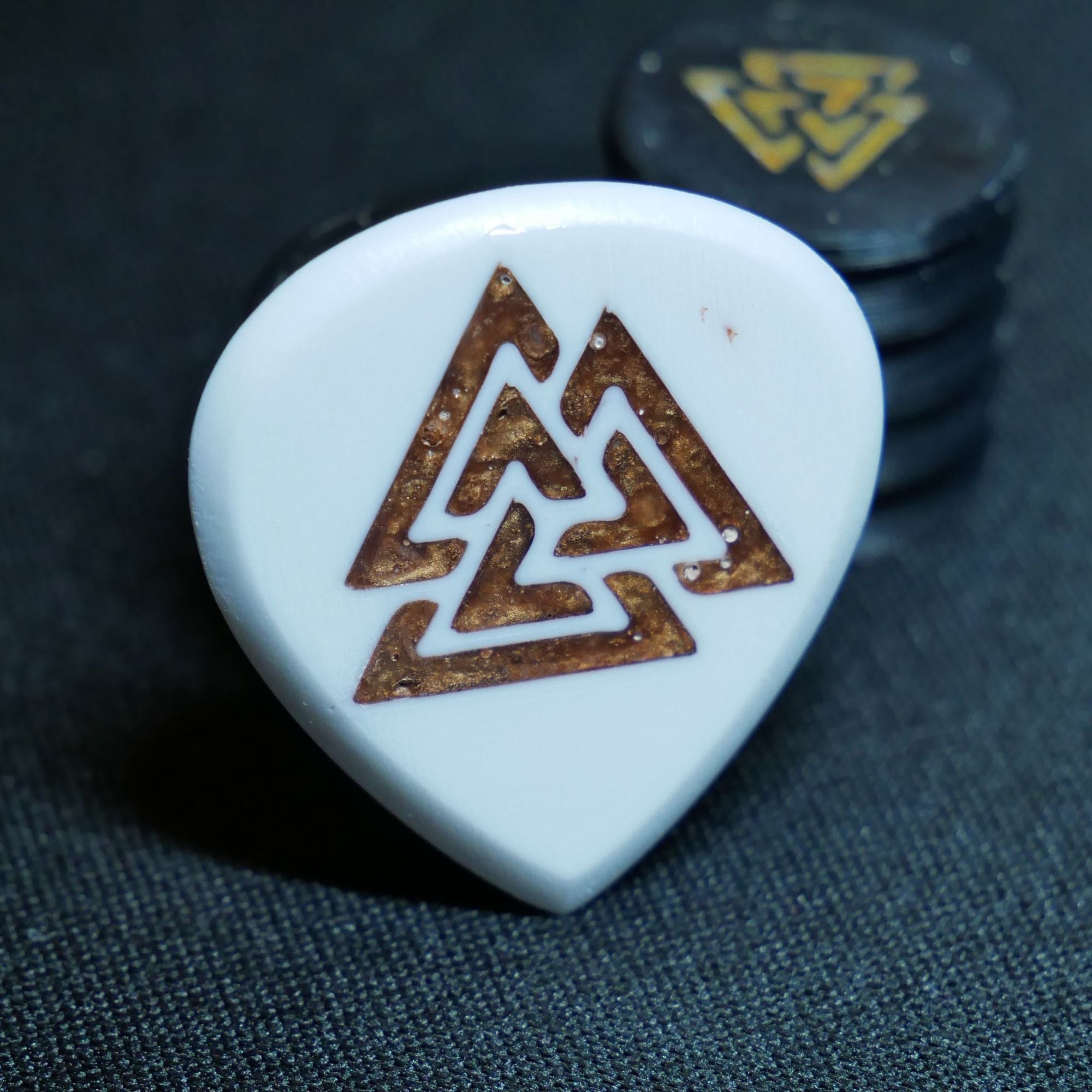 Opus Magnus VALKORE™ - 3.5mm Copper Valknut Handmade Guitar Pick - Ploutone