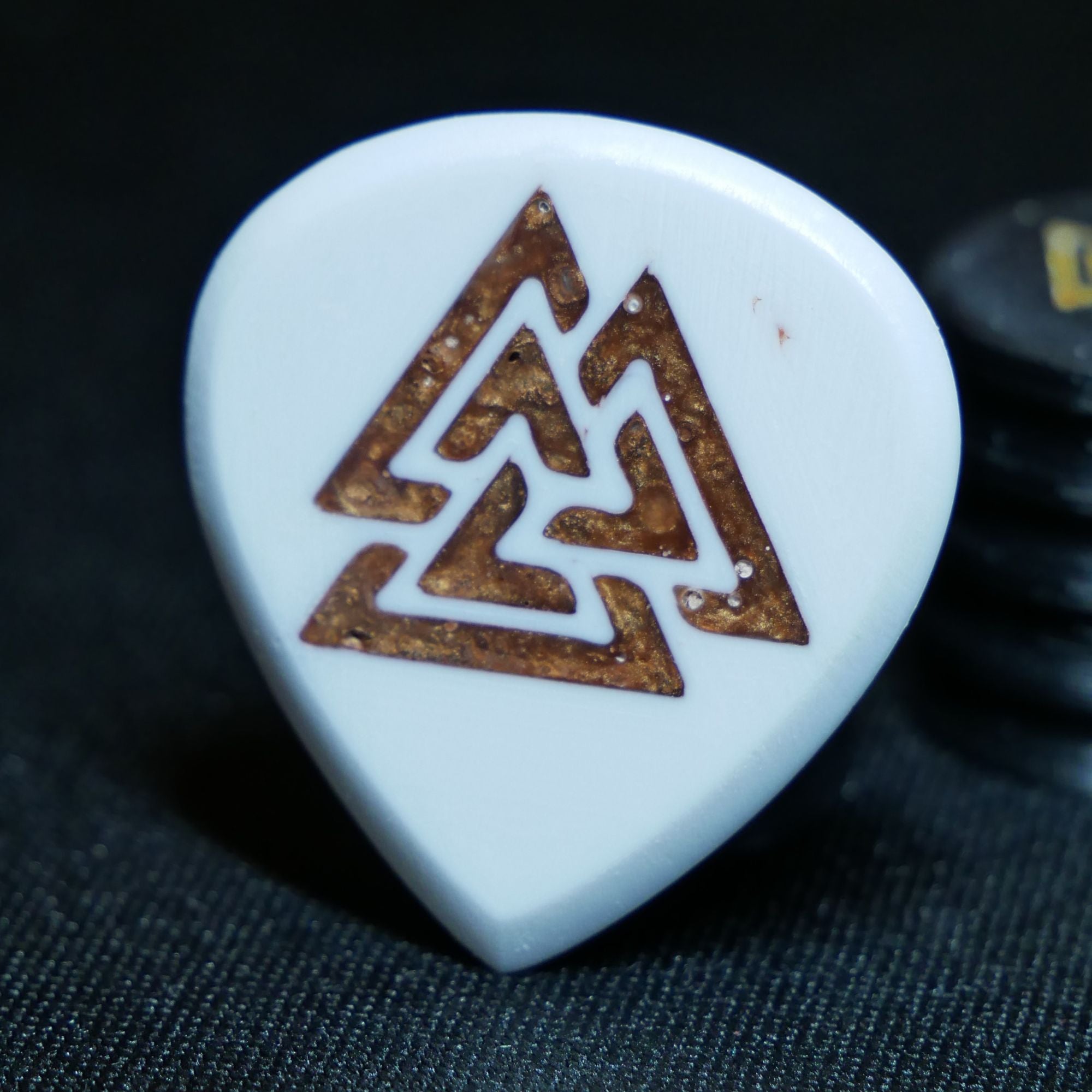Opus Magnus VALKORE™ - 3.5mm Copper Valknut Handmade Guitar Pick - Ploutone