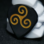 Opus Jari Onyx VALKORE™ - Gold Triskele Handmade Guitar Pick - Ploutone