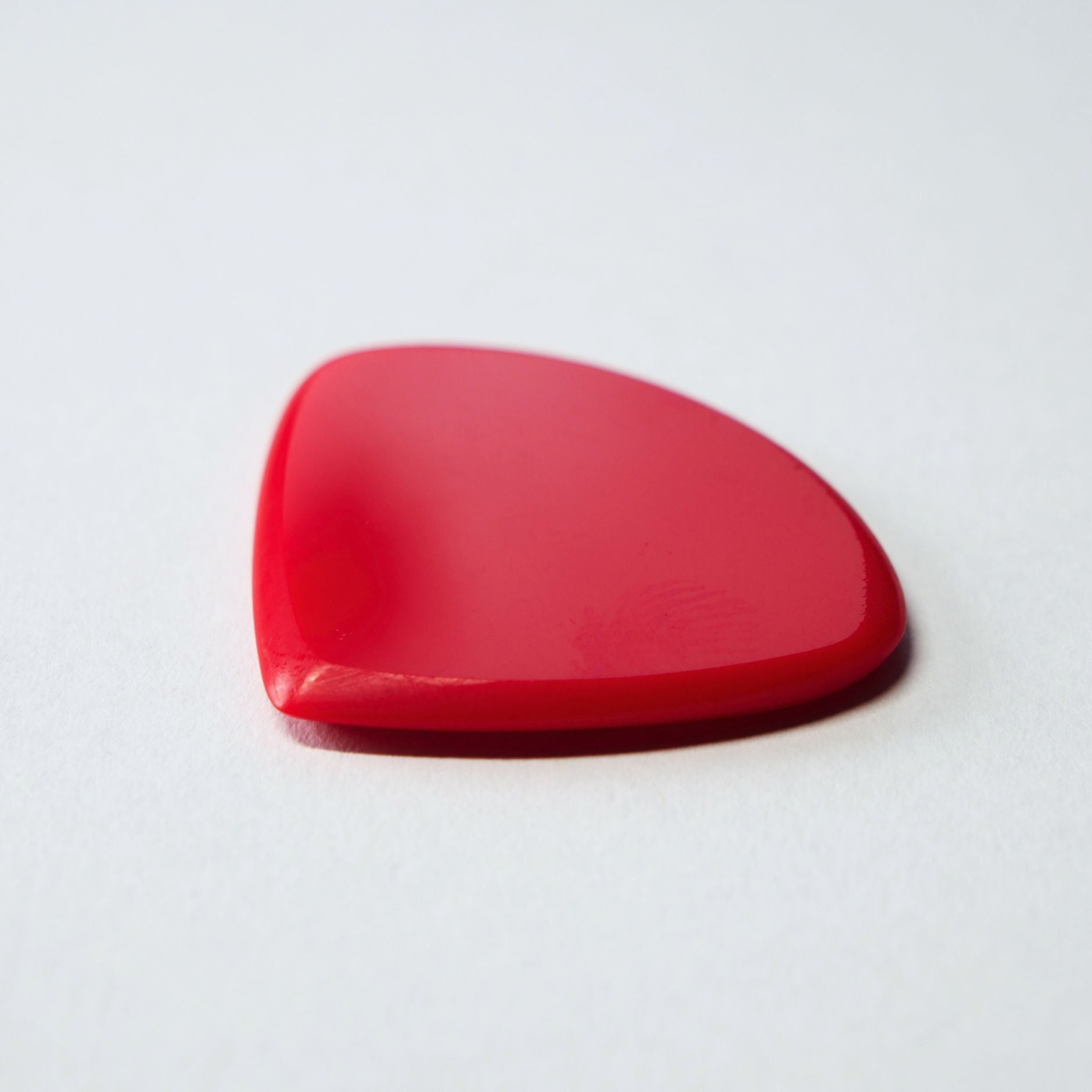 Northern Ghost Plectrums Handmade Acrylic Guitar Pick - 2.5mm Red Jazz XL Wide - Ploutone
