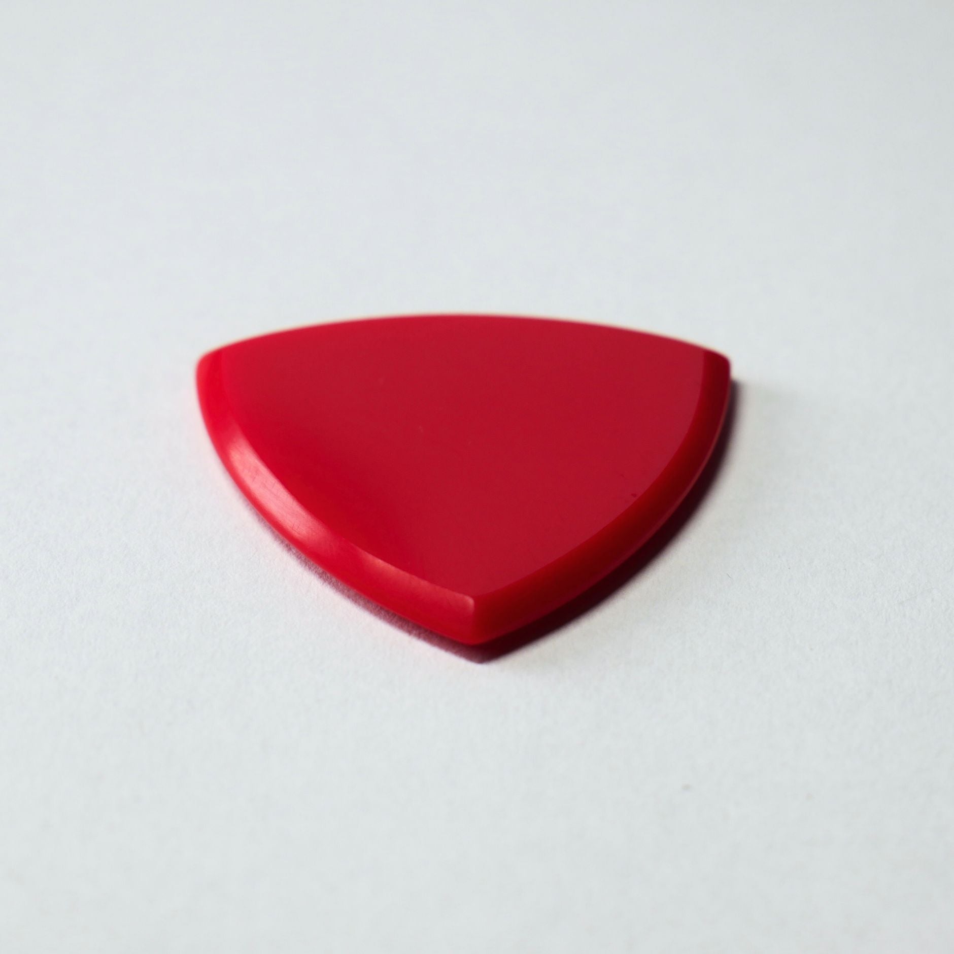 Northern Ghost Plectrums Handmade Acrylic Guitar Pick - 2.5mm Red Triangle - Ploutone