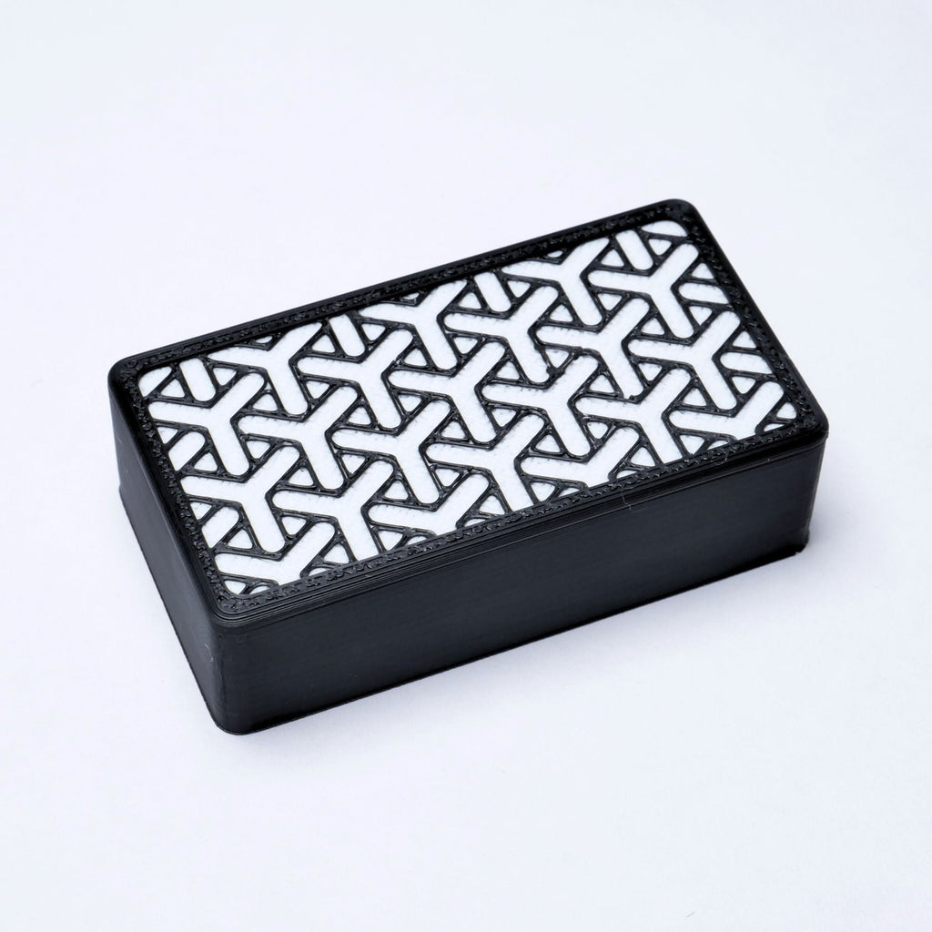 Custom Humbucker Pickup Cover (No Holes) Set of 2 - Black & White Pickup Covers from Ploutone