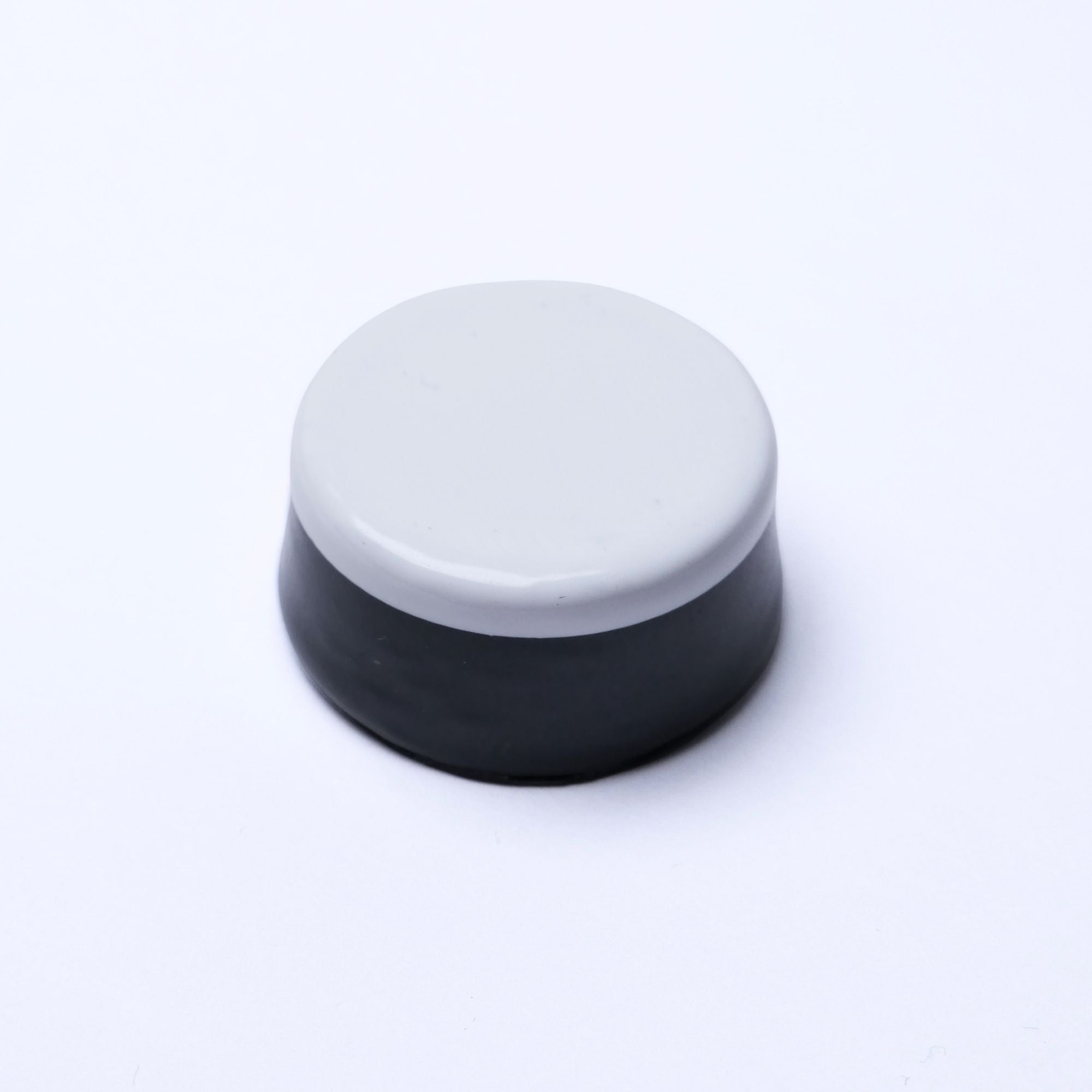 Custom Guitar Speed Knobs - Two Tone Black & White - Ploutone