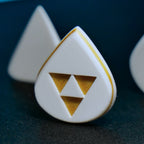 Opus Jari VALKORE™ - Gold Zelda Triforce 5mm Handmade Guitar Pick - Ploutone
