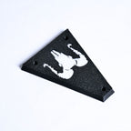 Custom Jackson/ Charvel Truss Rod Cover – Ram Skull (White & Black) - Ploutone