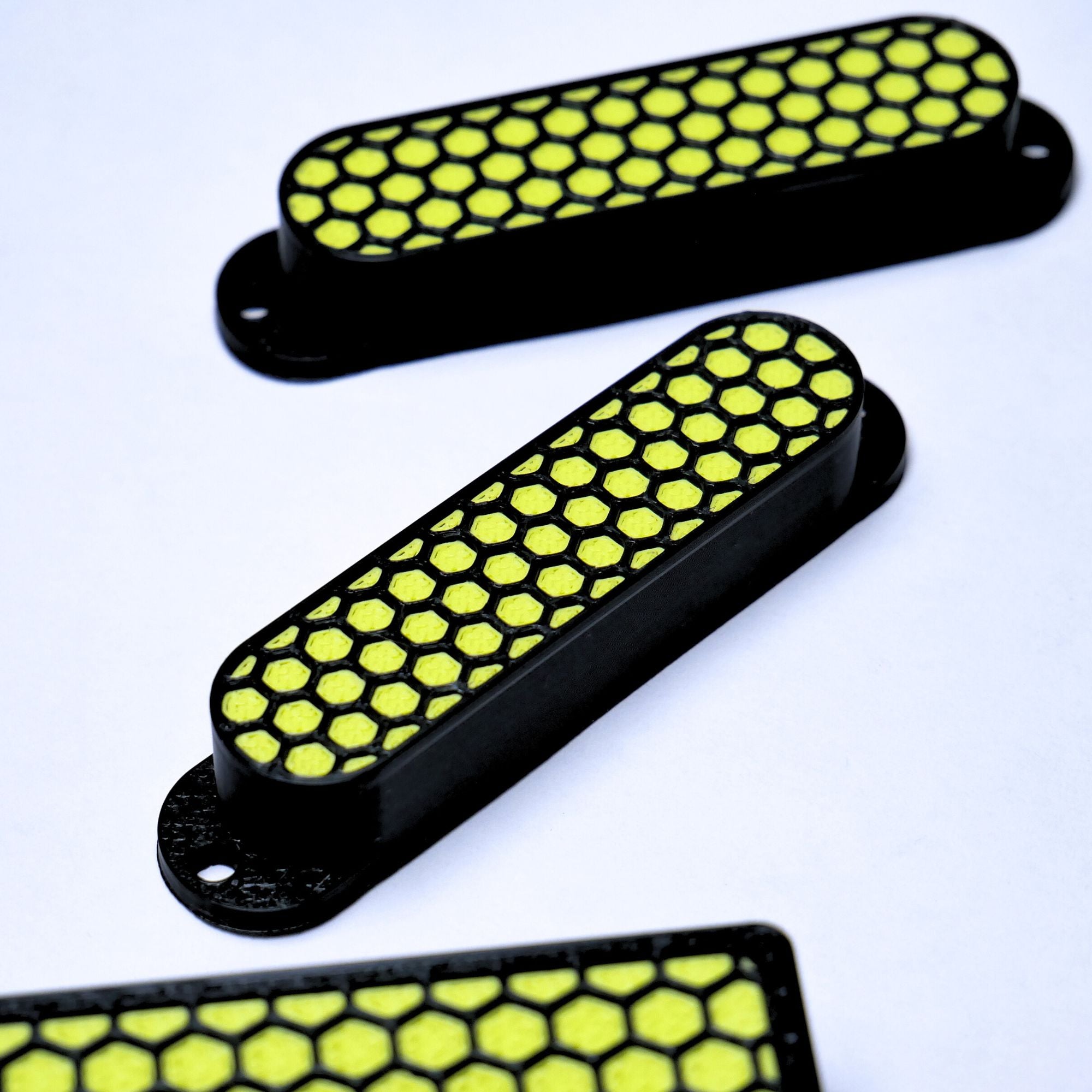 Custom HSS Pickup Cover Set (No Holes) - Black & Green Honeycomb - Ploutone