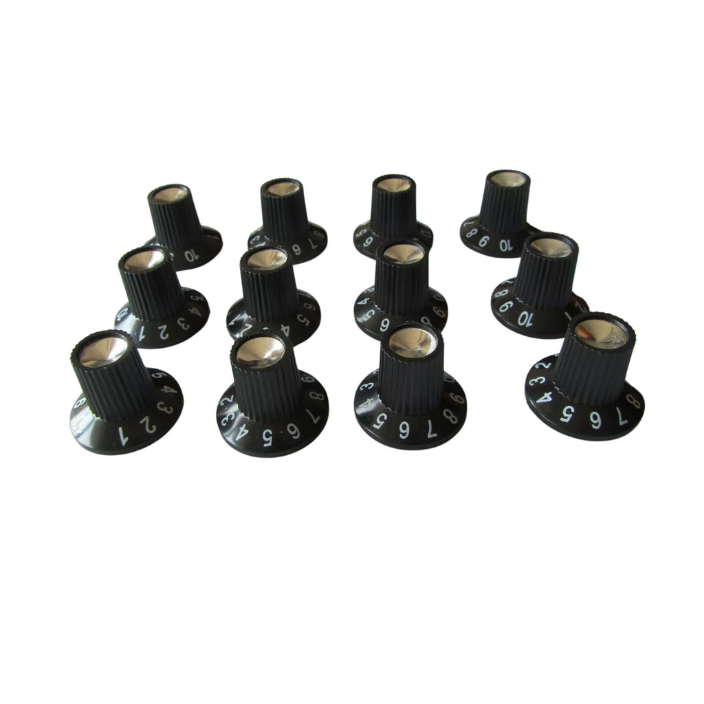 Fender Amp Skirted Knobs - Black with Silver Cap (Set of 12) - Ploutone