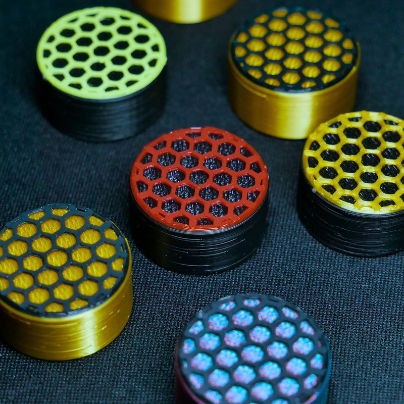 Opus Guitar Pedal Footswitch Topper(Set of 2) - Black and Gold Honeycomb - Ploutone