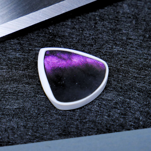 Opus Skalm VALKORE™ Hybrid Series Handmade Guitar Pick - Cosmic Violet Colorshift Guitar Picks from Ploutone