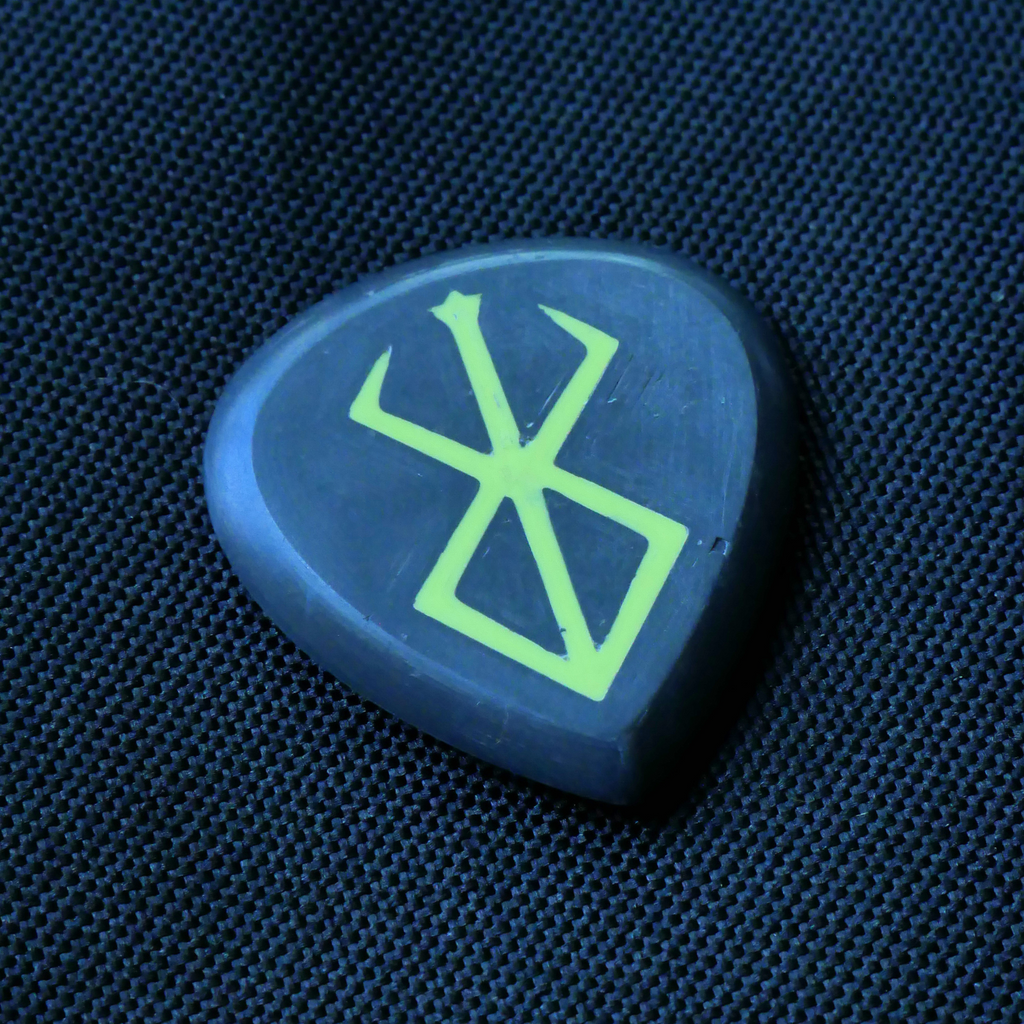 Opus Magnus Onyx VALKORE™ - Venom Berserker Handmade Guitar Pick - Ploutone