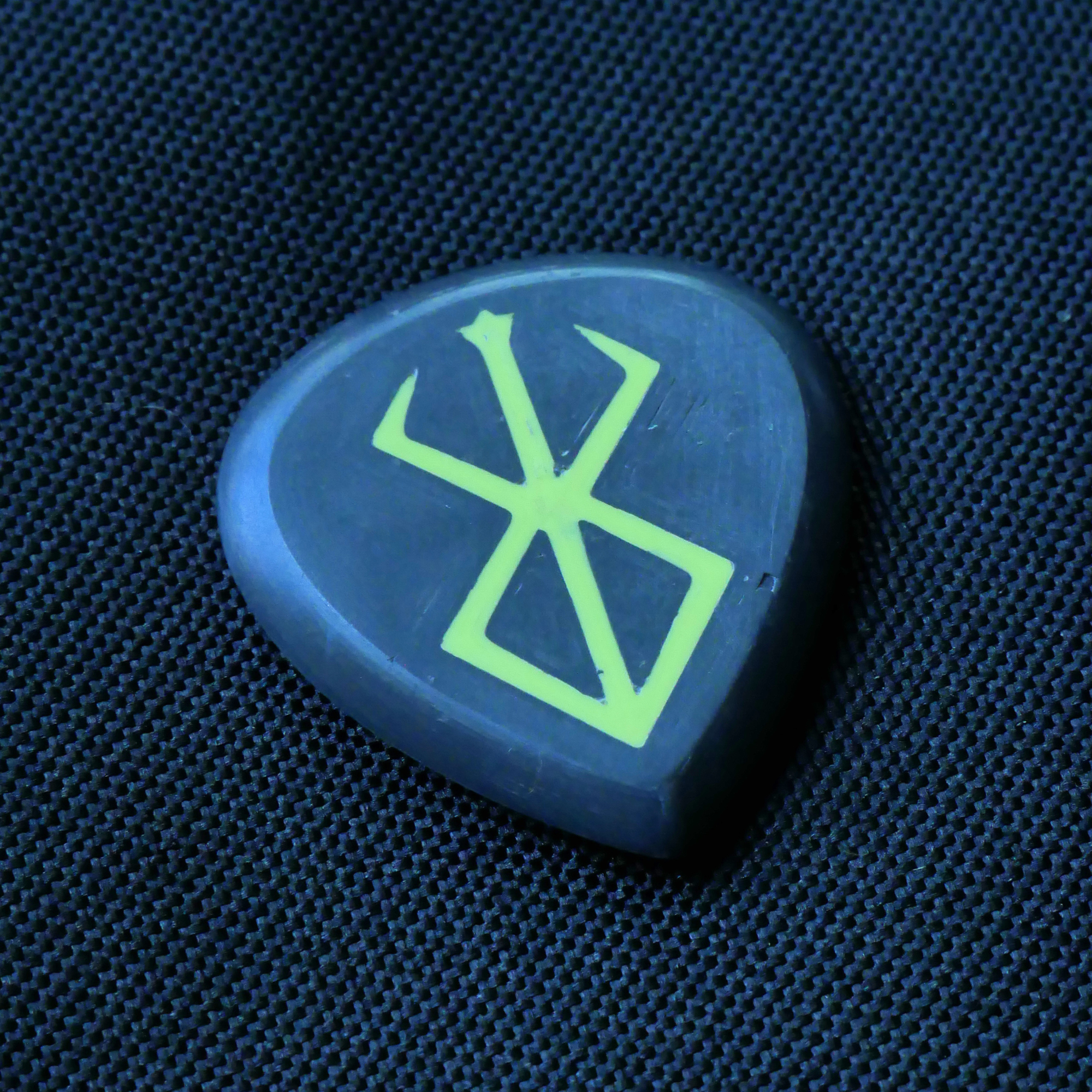 Opus Magnus Onyx VALKORE™ - Venom Berserker Handmade Guitar Pick - Ploutone