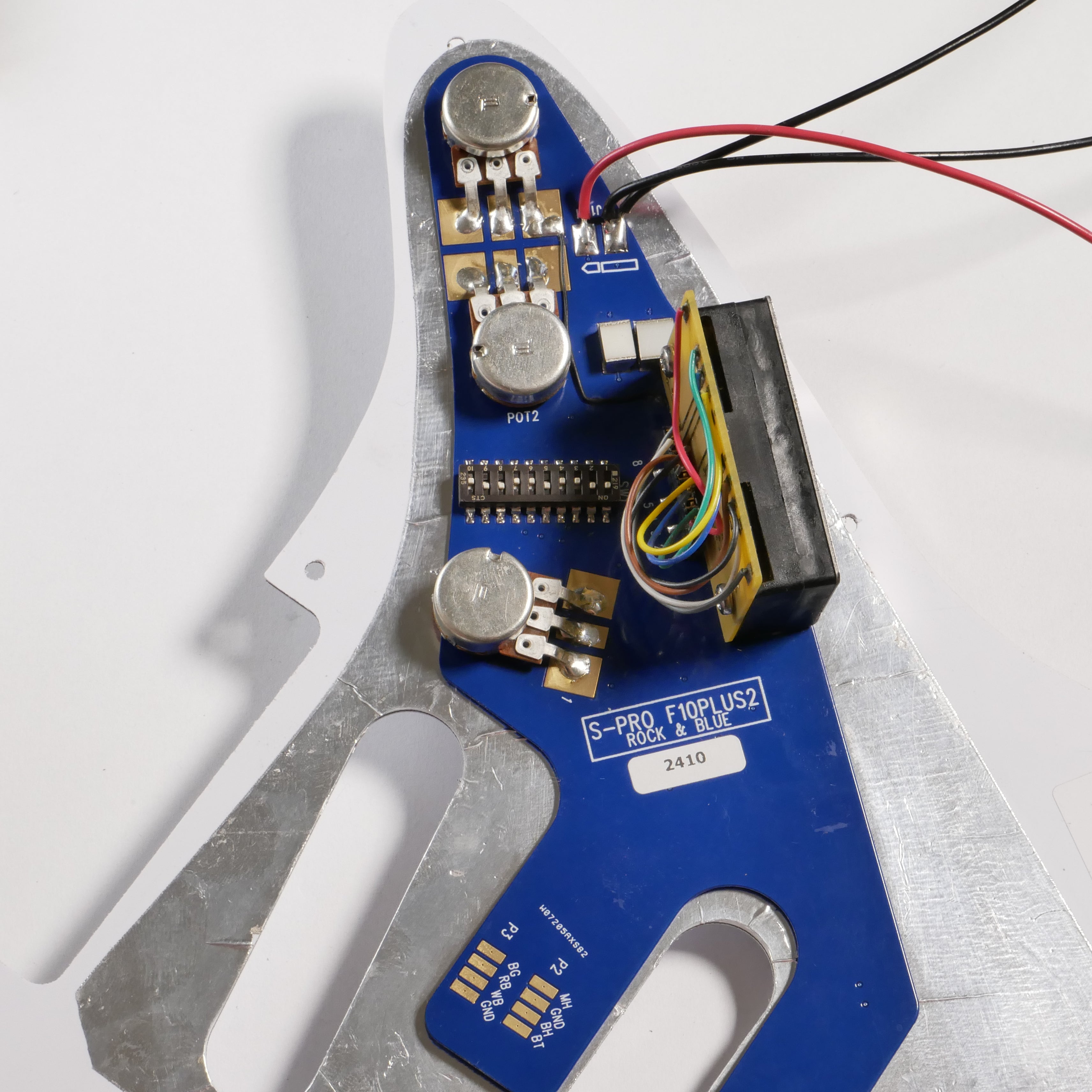 S-PRO Stratocaster® Wiring Harness (SSS or HSS) - Ploutone