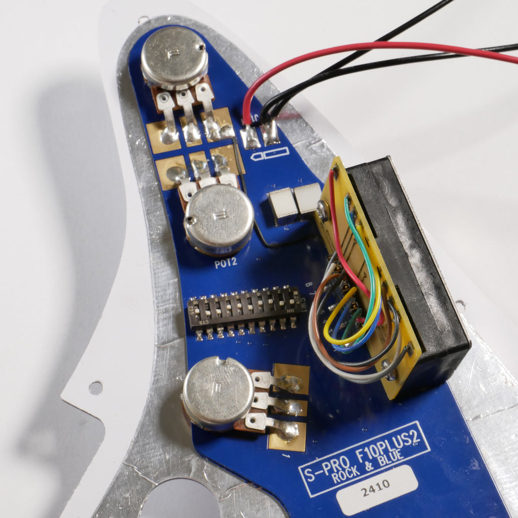 S-PRO Stratocaster® Wiring Harness (SSS or HSS) - Ploutone