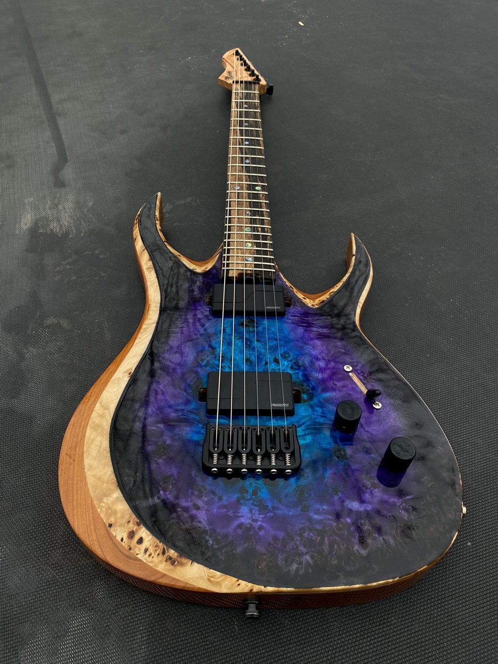 Rebirth Guitar Co Apache Handmade Custom Guitar - Ploutone