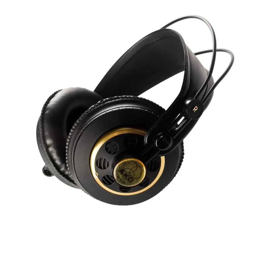 Renderen zout Gemaakt van Best Studio Headphones | AKG K240 Studio Headphones | Ploutone
